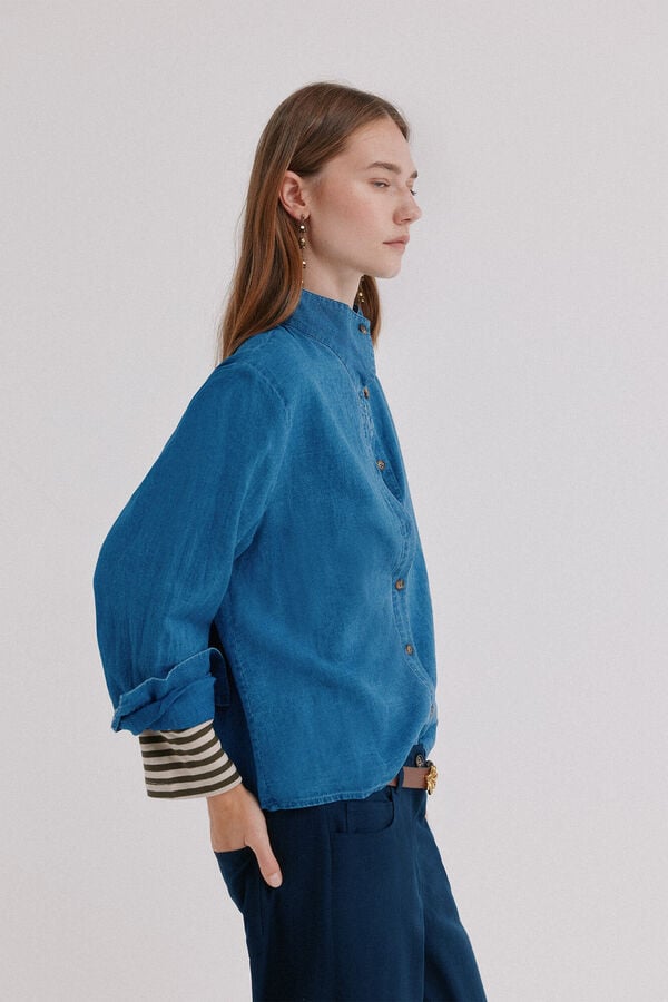 Hoss Intropia Coria. Camisa denim Azul marino