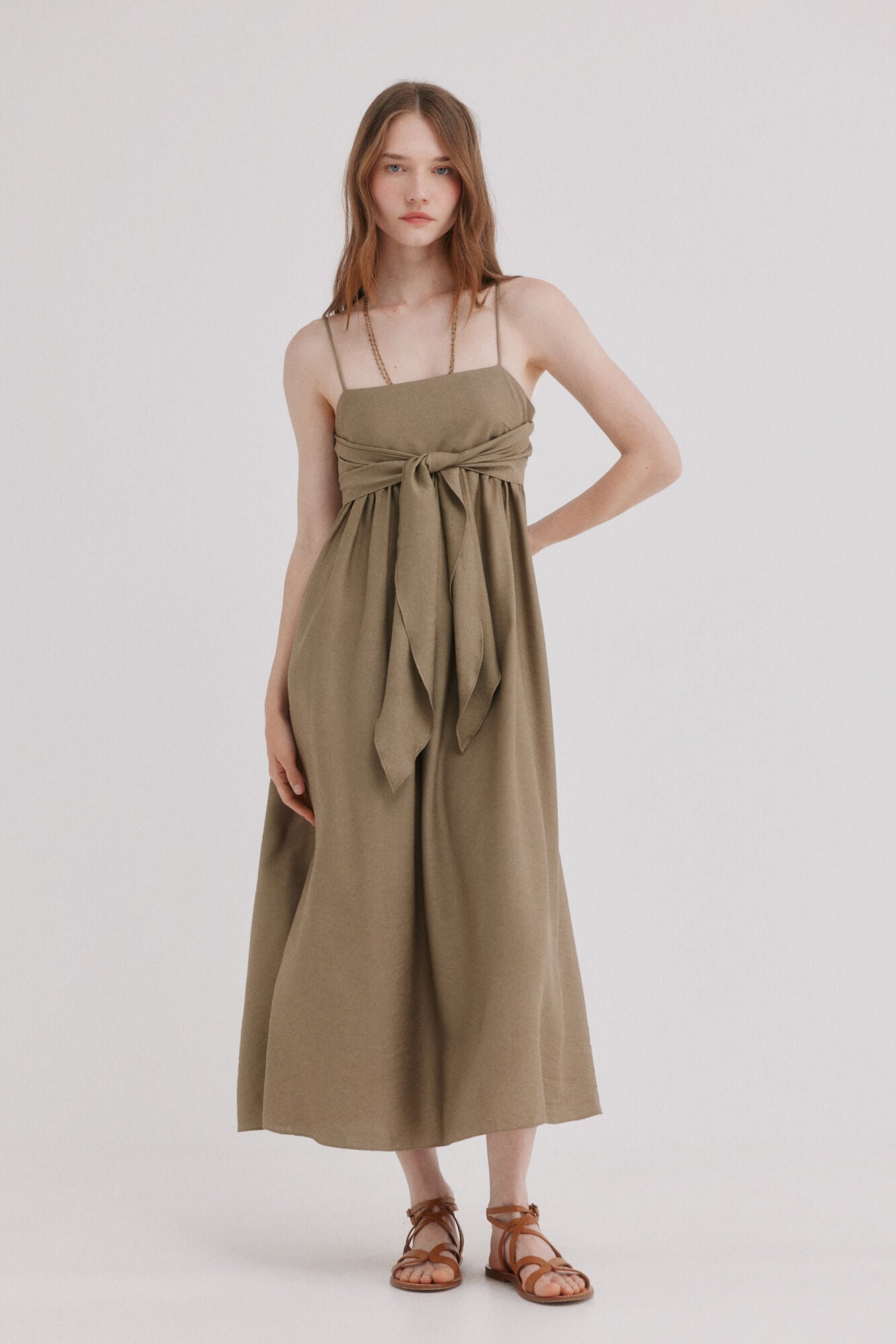 Hoss Intropia Asunci&oacute;n. Vestido com la&ccedil;ada
