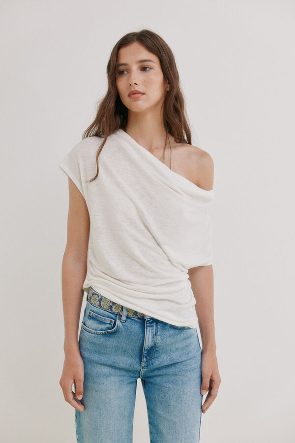 Hoss Intropia Madeline. Camiseta drapeada Beige