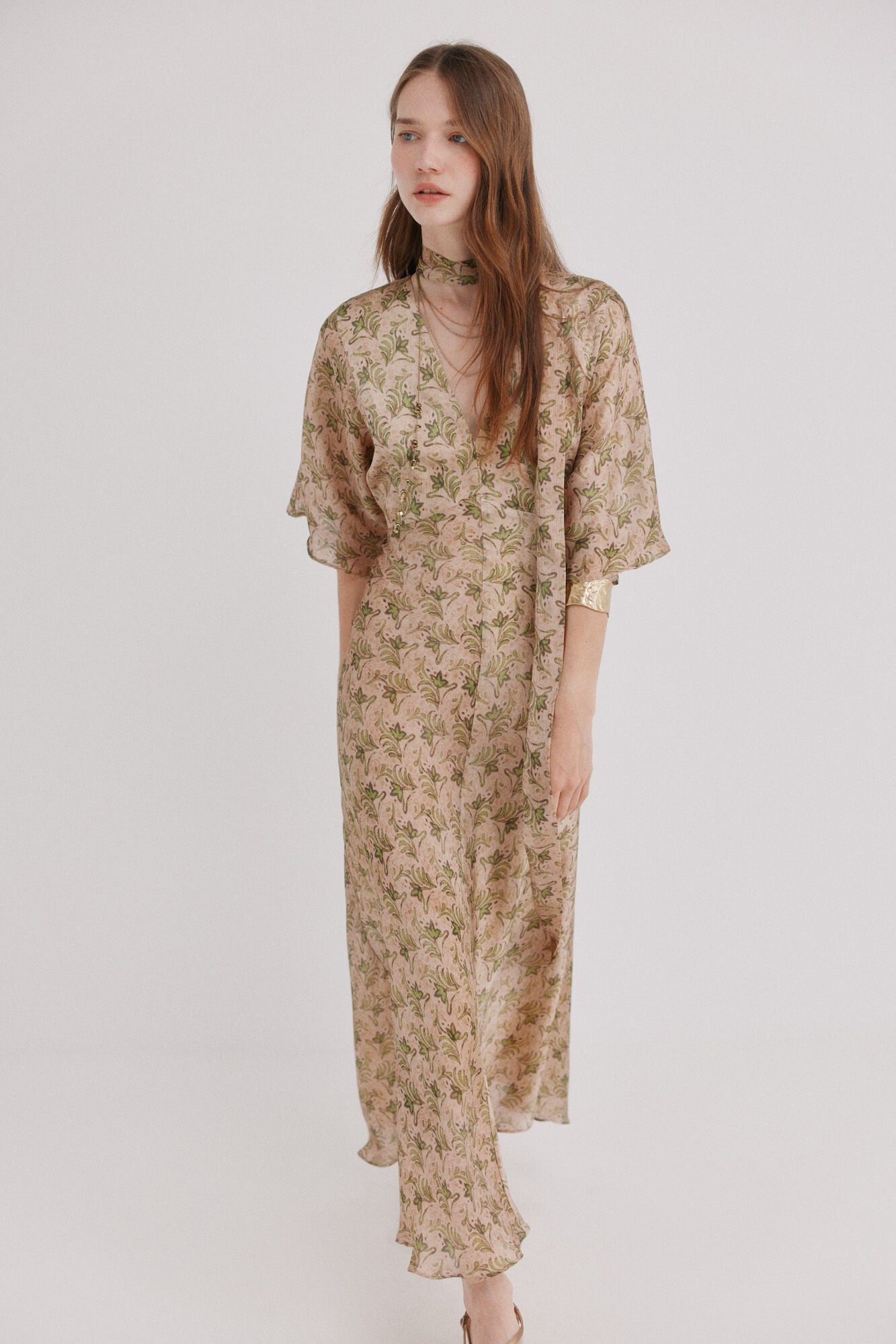 Hoss Intropia Astrid. Vestido acetinado