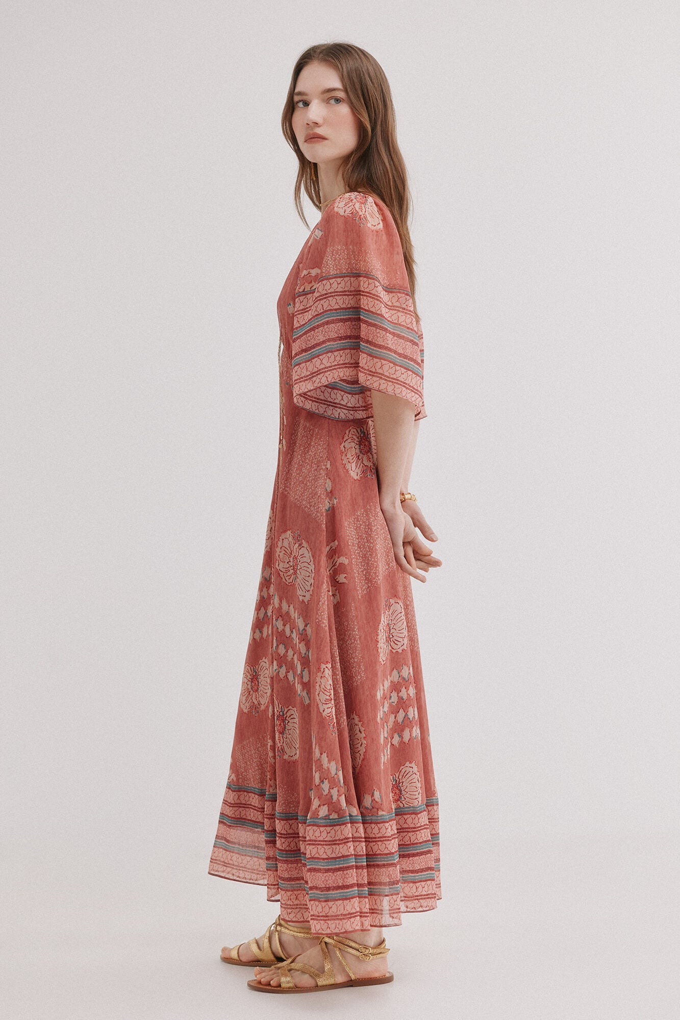Hoss Intropia Ana. Vestido midi fluido
