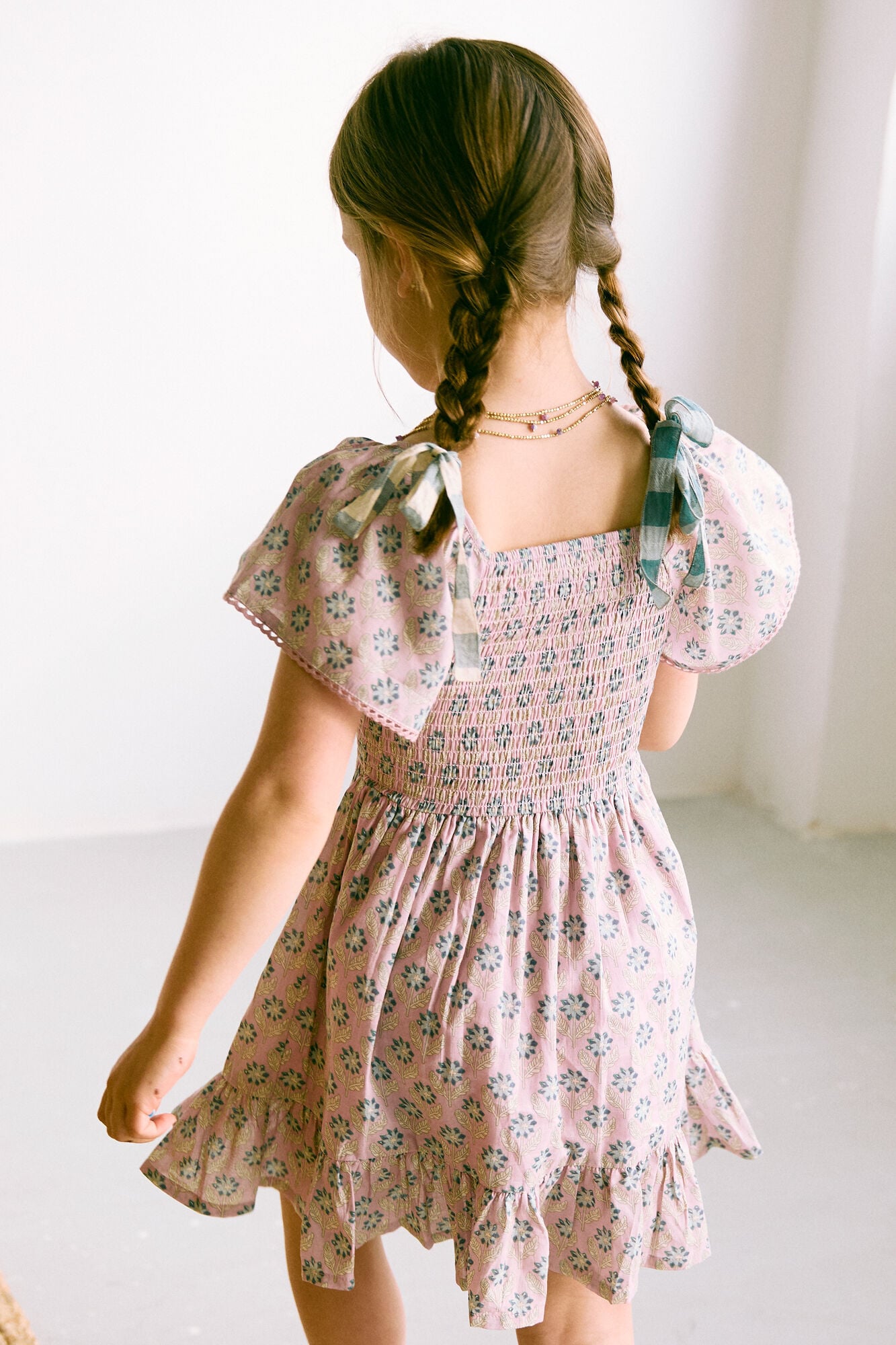 Hoss Intropia Ana. Vestido curto fluido