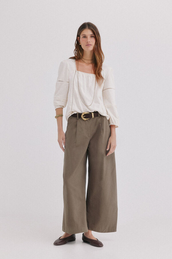Hoss Intropia Miranda. Blusa rom&acirc;ntica Beige