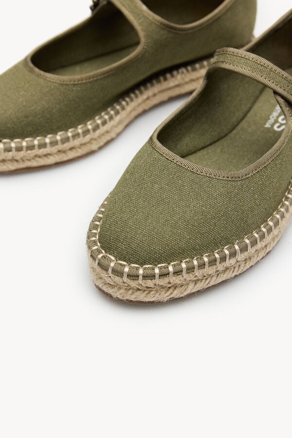 Hoss Intropia Marina. Veneciana con plataforma Kaki