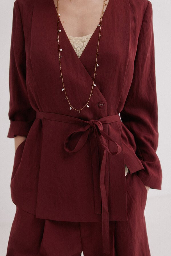 Hoss Intropia Emma. Chaqueta cruzada Vino