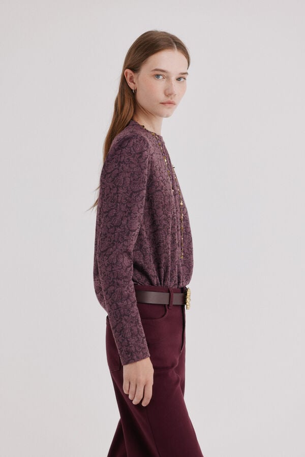 Hoss Intropia Mirel. Camiseta textura Vino