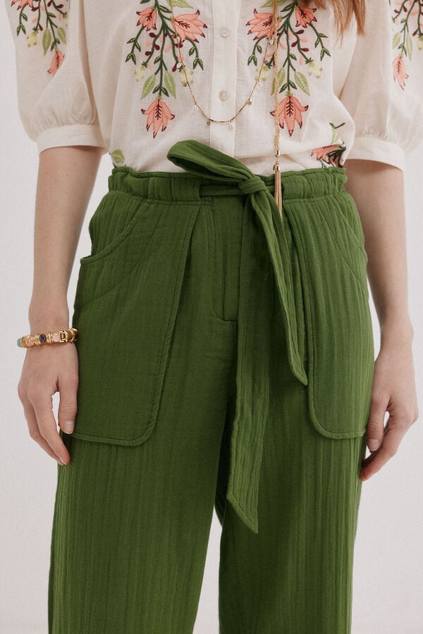 Hoss Intropia Pia. Pantal&oacute;n estilo cargo Kaki