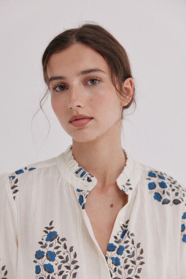 Hoss Intropia Chanel. Blusa estampada Marfil