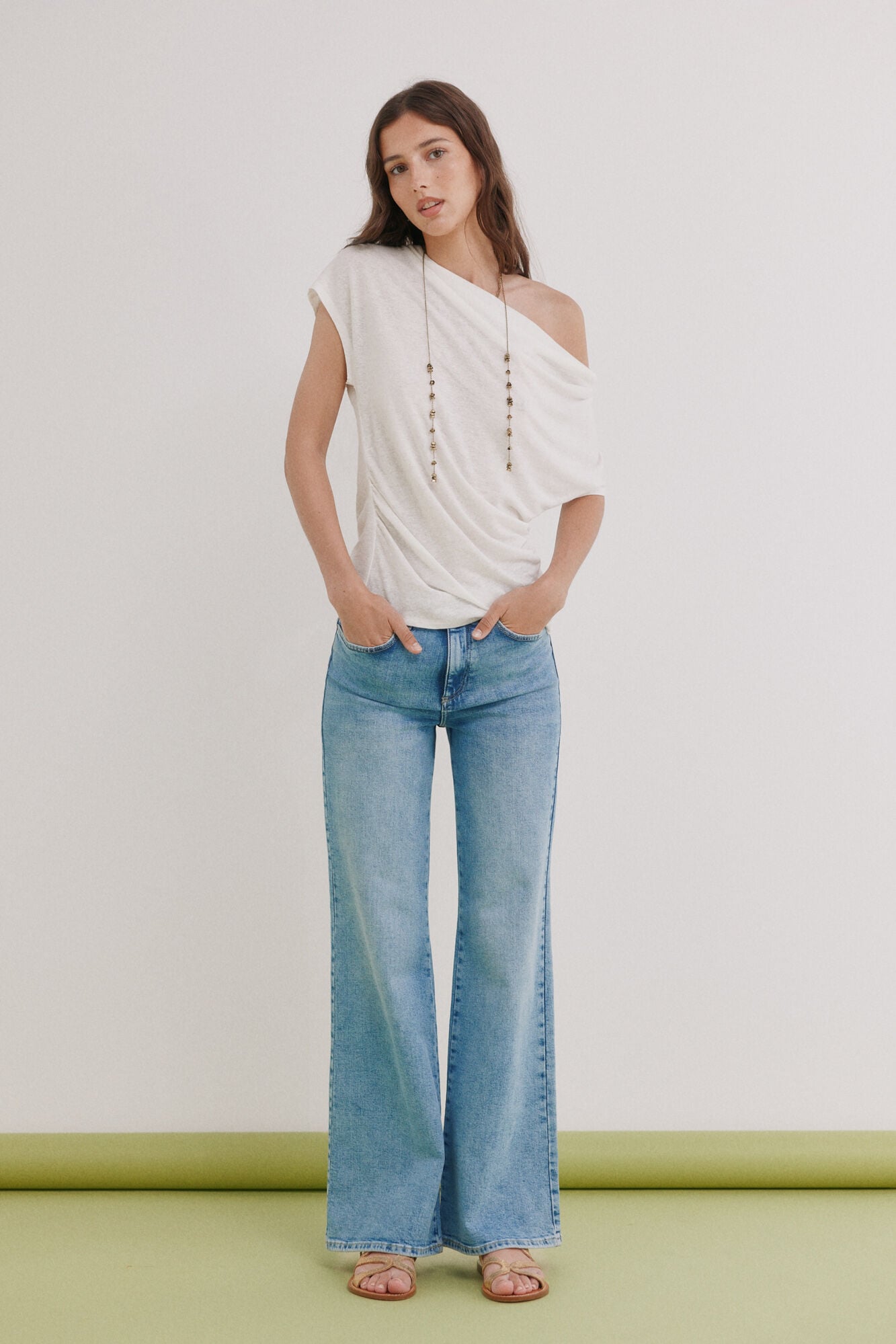 Hoss Intropia Madeline. T-shirt drapeada