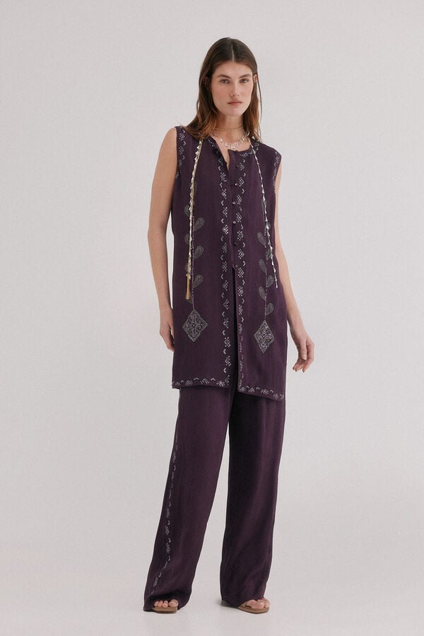 Hoss Intropia Prisca. Pantal&oacute;n bordado Morado