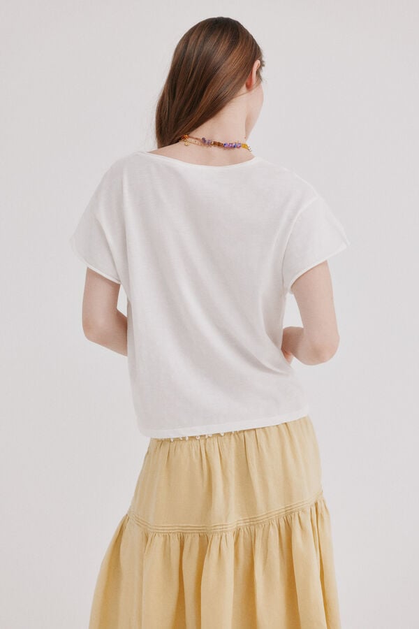 Hoss Intropia Monike. T-shirt de manga curta com decote em bico Beige