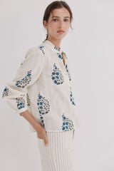 Hoss Intropia Chanel. Blusa estampada Marfil