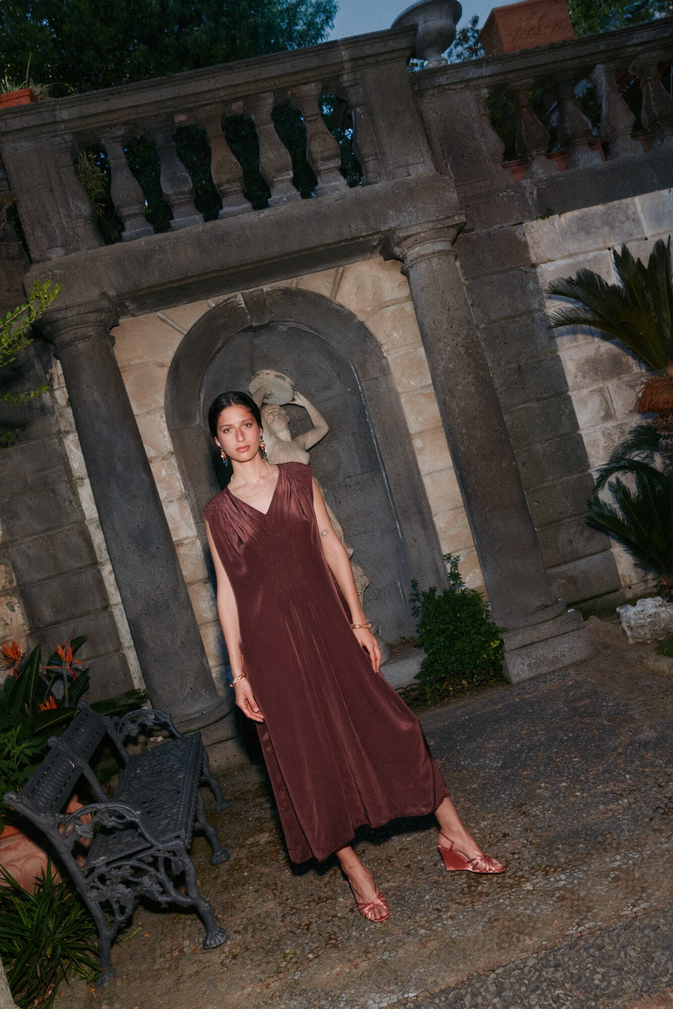Hoss Intropia Aura. Vestido midi fluido
