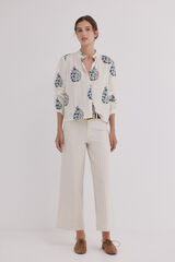 Conjunto de belinda, blusa e mariela